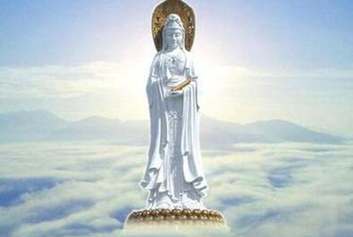 观世音在佛教中的地位；观世音菩萨属于佛教哪个宗派