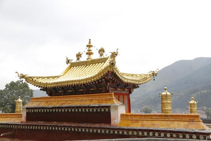 进入藏传佛教寺院有什么注意事项 - 进藏庙有什么讲究