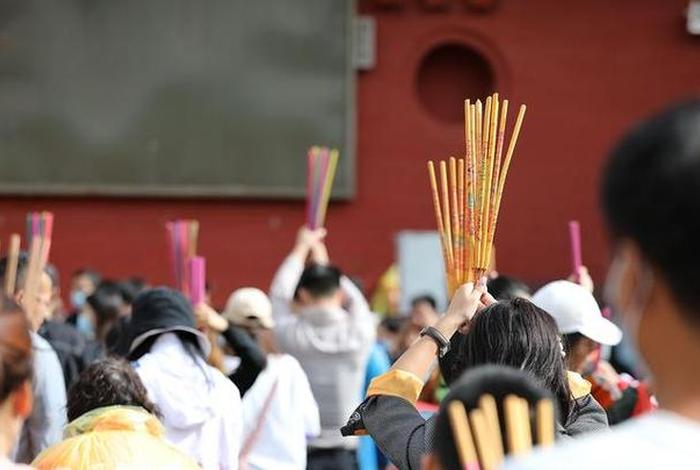 寺庙求学业要怎么做；求学寺庙灵验