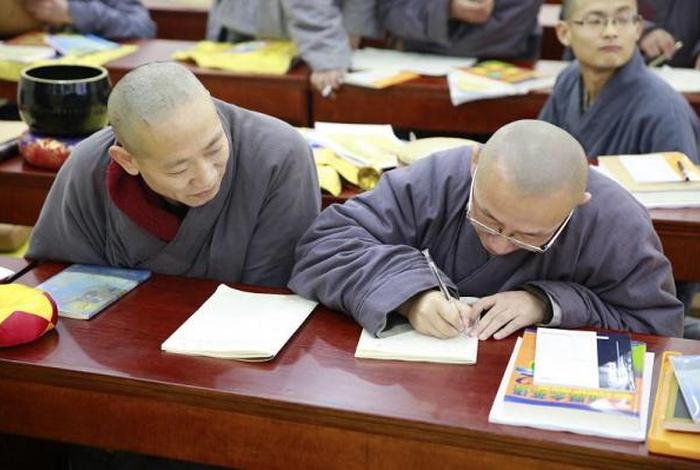 佛教的用英语怎么说；佛教的英语单词怎么写
