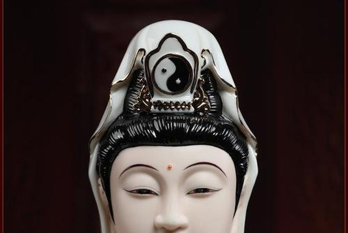 佛教的观世音菩萨；佛教的观世音菩萨在道教中被称为慈航真人
