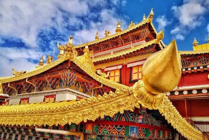 香格里拉的藏传佛教寺庙，香格里拉佛教圣地