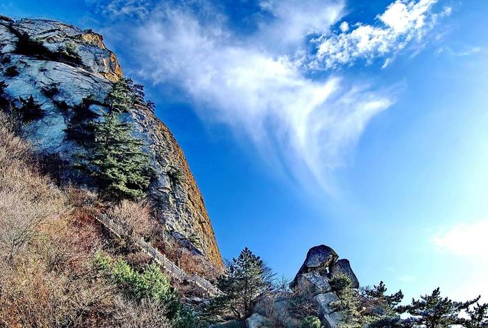 龟山历史传说故事（麻城龟山龟峰的传说）