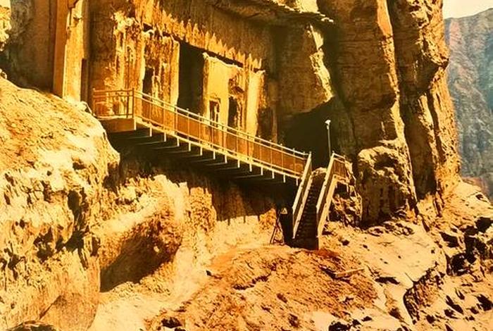 龟兹与佛教（龟兹古城龟兹古城-历史背景）