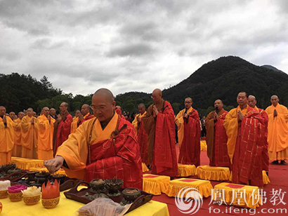「佛教」福建福清黄檗山万福寺举行大雄宝殿上梁法会