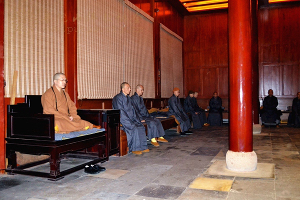 「普陀山」浙江普陀山法雨禅寺举行2015年首届冬季禅七法会