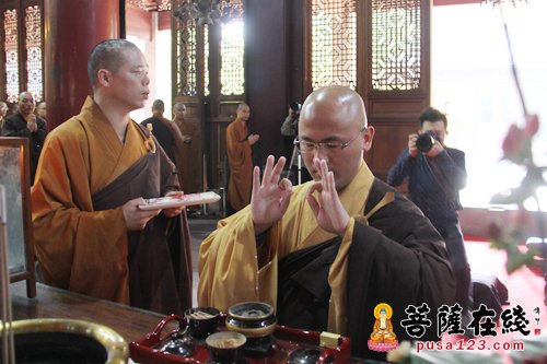 「佛教」七塔禅寺传授三坛大戒法会礼请达照法师作佛学专题讲座
