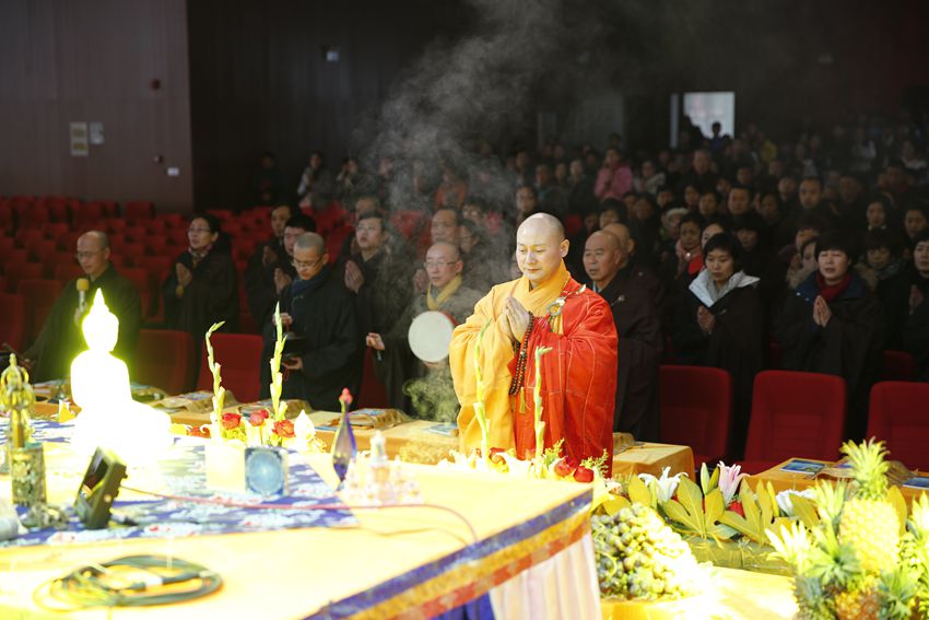 「佛教」传喜法师于郑州莲花源寺举行无遮甘露施食超荐法会