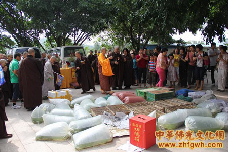 「佛教」广东梅州市千佛塔寺举行问禅大学生夏令营活动 「佛教」广东梅州市千佛塔寺举行问禅大学生夏令营活动