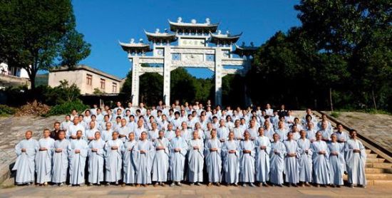 「出家」湖北四祖寺十一短期出家禅修活动圆满结束