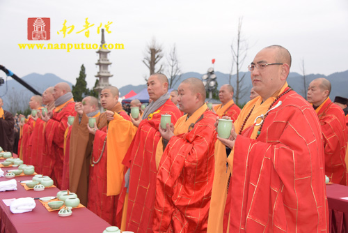 「观音」湖南沩山密印寺隆重举行千手千眼观音圣像开光盛典 「观音」湖南沩山密印寺隆重举行千手千眼观音圣像开光盛典