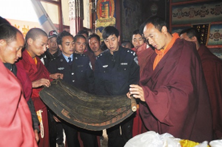 「佛教」云南德钦警方破获云仙寺佛像、唐卡被盗案
