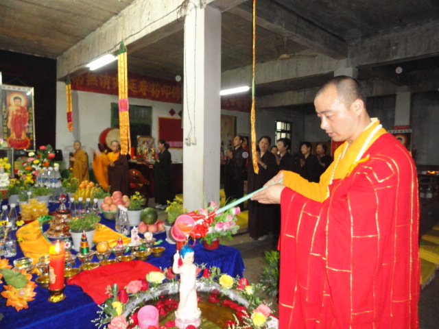 「佛教」重庆云台寺隆重举行2011年浴佛祝圣法会