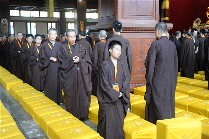 「佛教」佛七组图:一句弥陀 作大舟 「佛教」佛七组图:一句弥陀 作大舟