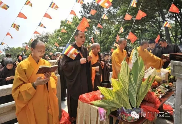 「佛教」福建厦门西竺寺清明祭拜宏辉老和尚塔 「佛教」福建厦门西竺寺清明祭拜宏辉老和尚塔