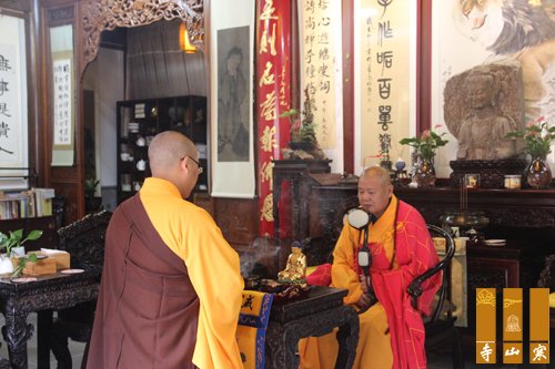 「佛教」江苏苏州寒山寺举行传授三皈五戒法会