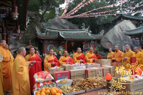 「瑜伽焰口」日光岩寺梁皇宝忏法会施放圆满瑜伽焰口