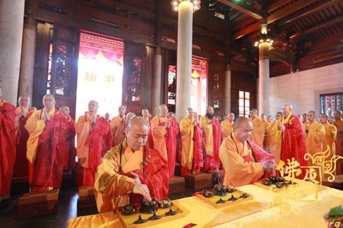「南普陀寺」妙湛老和尚百年诞辰追思传供法会在南普陀寺大殿举行 「南普陀寺」妙湛老和尚百年诞辰追思传供法会在南普陀寺大殿举行