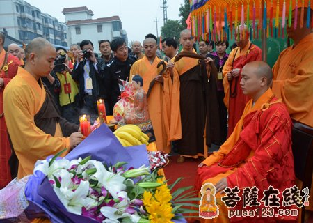「佛教」法弘法师升座庆典暨绍兴安康寺全堂佛像开光法会取得圆满