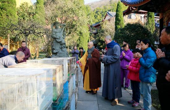 「因陀罗」浙江宁波慧日禅寺帝释天圣诞举办放生法会