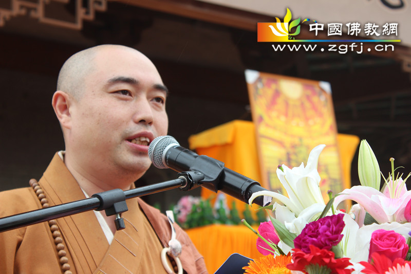 「观音」江苏太仓市同觉寺隆重举行毗卢宝冠自在观音开光法会