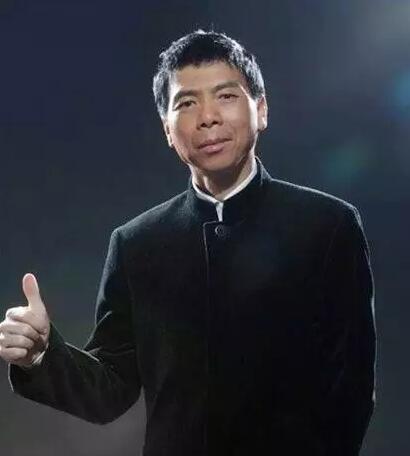 「冯小刚」著名大导演冯小刚10岁弃肉吃素48年