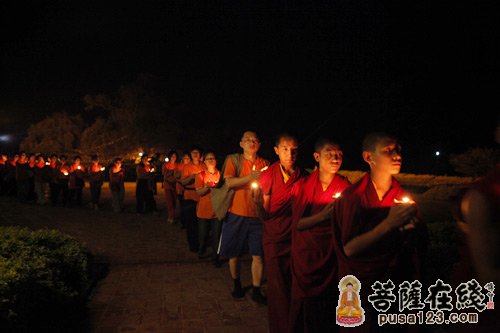 「蓝毗尼」尼泊尔中华寺在蓝毗尼圣园隆重举行传灯法会