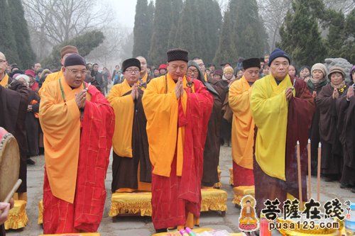 「佛教」河南大相国寺隆重举行纪念净严法师圆寂22周年活动