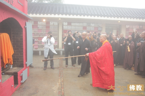 「佛教」永惺老和尚圆寂荼毘法会于香港大屿山宝莲禅寺举行