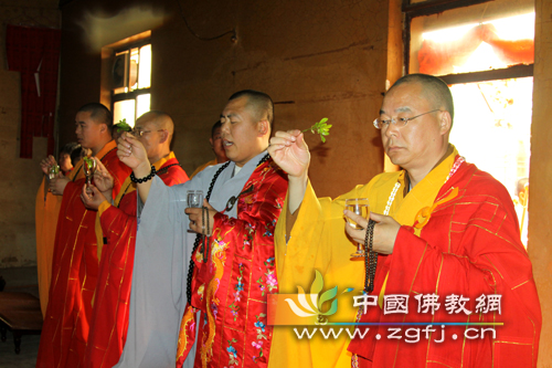 「药师如来」河北泊莲禅寺隆重举行药师佛开光仪式 「药师如来」河北泊莲禅寺隆重举行药师佛开光仪式