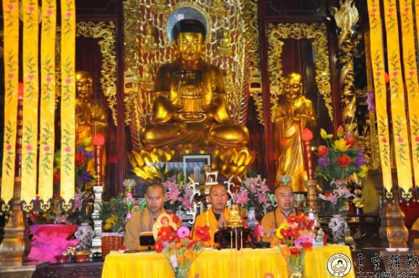 「佛教」浙江宁波佛教居士林举行三皈五戒皈依法会