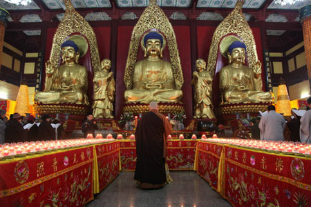「佛教」四祖寺龙年上元节法会首日：安位结谈、诵经、消灾吉祥供灯