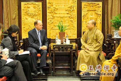 「玉佛寺」美国驻沪总领事葛瑞风先生率众首次参访上海玉佛寺
