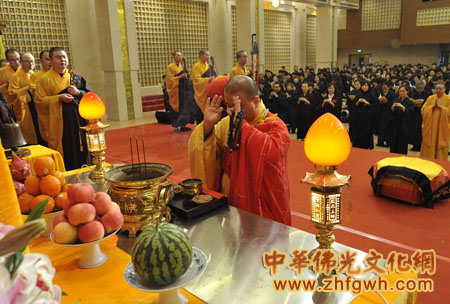 「佛教」上海玉佛禅寺第十四届信徒皈依法会