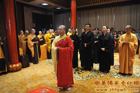 「佛教」上海玉佛禅寺在玉佛楼举行晒经法会 觉醒方丈主持