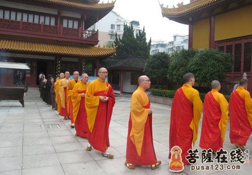 「佛教」上海二严寺举行为期7天的地藏法会
