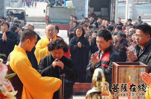 「重元寺」江苏寒山寺、重元寺举行“清明孝亲追思”放生法会