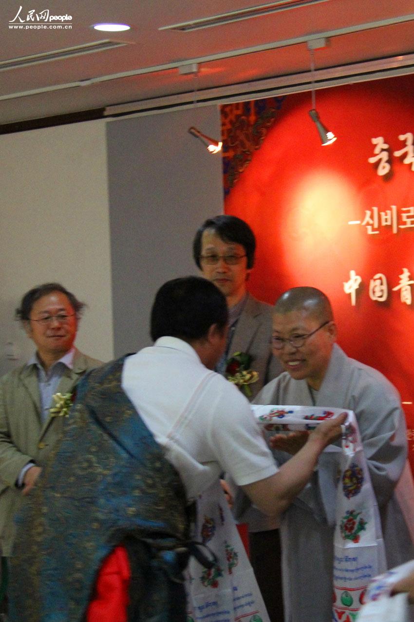 「佛教」中国青海藏传佛教艺术精品展在韩国首尔开幕(组图)