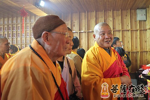 「观音」江苏张家港香山寺隆重举行水晶观音开光法会