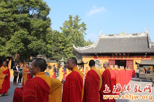 「佛教」梦参长老莅临上海龙华古寺 照诚大和尚虔诚恭迎