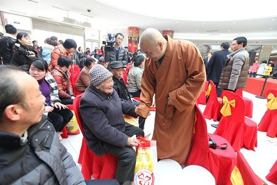 「慈善」江苏昆山华藏慈善中心参与温暖鹿城关爱行动
