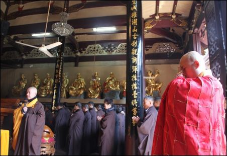 「佛教」浙江温州妙果寺举行首次三皈五戒法会