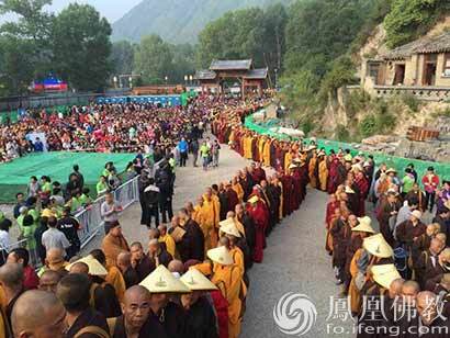 「佛教」万人赴山西五台山敬祝梦参老和尚102岁寿诞