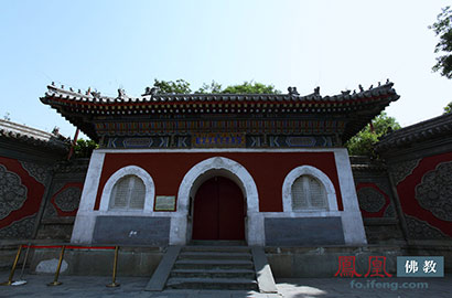 「万寿寺」这是全国唯一不燃香火的寺庙 专为祈福祝寿