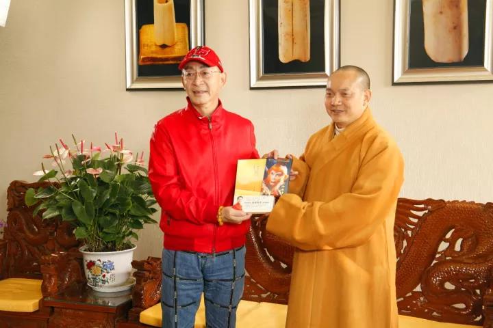 「法门寺」大圣归来！孙悟空扮演者六小龄童老师参访法门寺