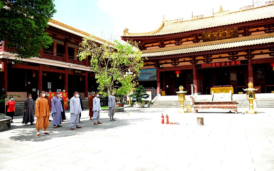 「安全意识」加强消防意识 广州市金刚禅寺开展消防安全演练