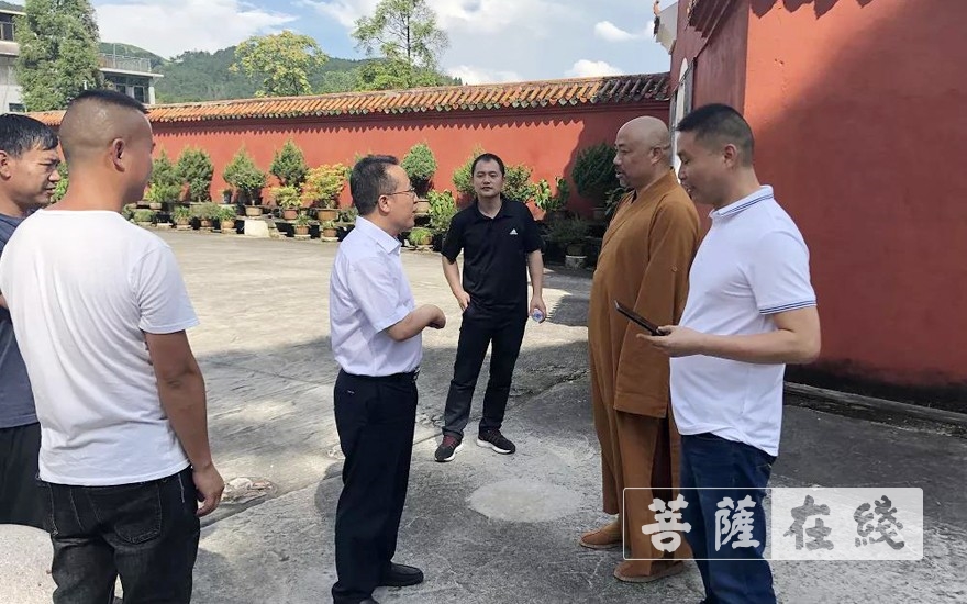 「佛教」福州市闽侯县委常委赵文福赴雪峰崇圣禅寺指导宗教工作