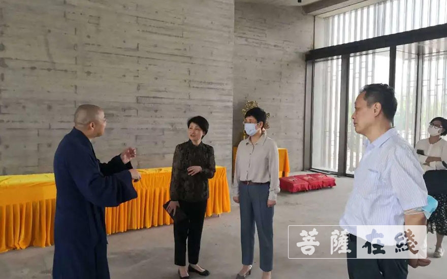 「佛教」上海民宗局局长花蓓赴浦东两寺调研宗教工作