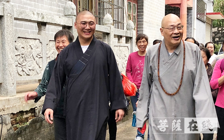「佛教」国庆中秋双节 圣辉大和尚赴湘潭龙兴寺看望常住僧众