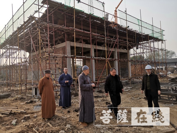 「佛教」圣辉法师赴湖南大唐兴寺工地检查安全工作